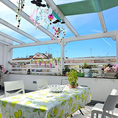 Sky-Terrace In Central Station, 3 Bedrooms Naples Exterior photo