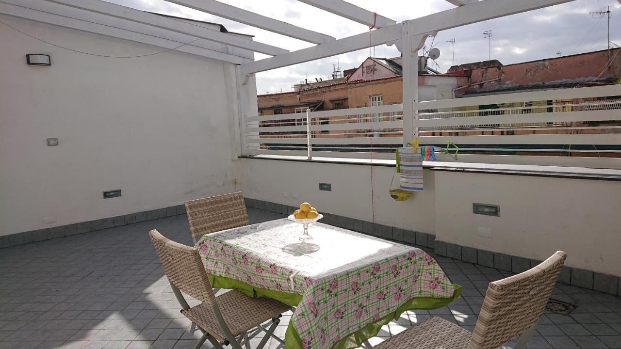 Sky-Terrace In Central Station, 3 Bedrooms Naples Exterior photo